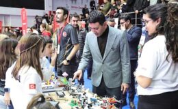 Bayraklı, Fibonacci Uluslararası Robot Olimpiyatları’na Ev Sahipliği Yaptı