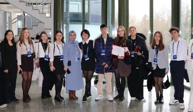 Bayrampaşa’dan dünya bilimine uzanan başarı: Gençler uluslararası arenaya çıkıyor