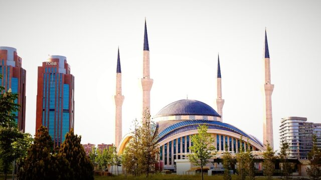 Boztepe’de Çiftçilerden Kaymakam Bayram’a Ziyaret