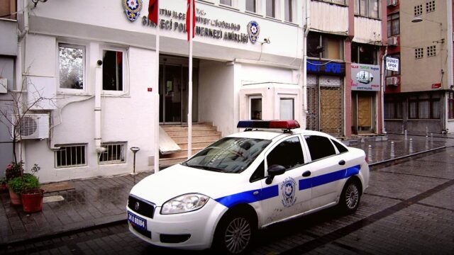Kırşehir polisi araçta 88 parça kaçak matkap ve testere seti ele geçirdi