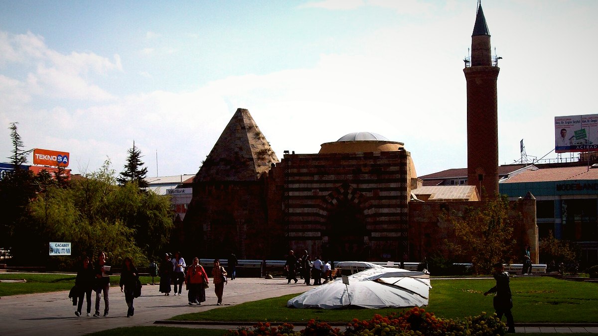 Kırşehir’de Ahilik Geleneği Şed Kuşatma Töreniyle Yaşatıldı
