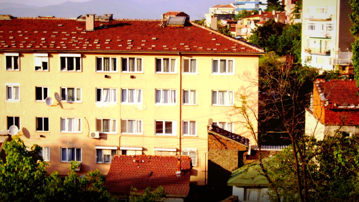 Kırşehir’de Böylesi Görülmedi! Ateşi Yaktı, Yangını İzledi, Fotoğrafını Çekip Taksiyle Gitti