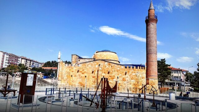 Kırşehir’in Tarihi Değerleri İçin Somut Adım: Kayseri’de İki Kuruma Ziyaret